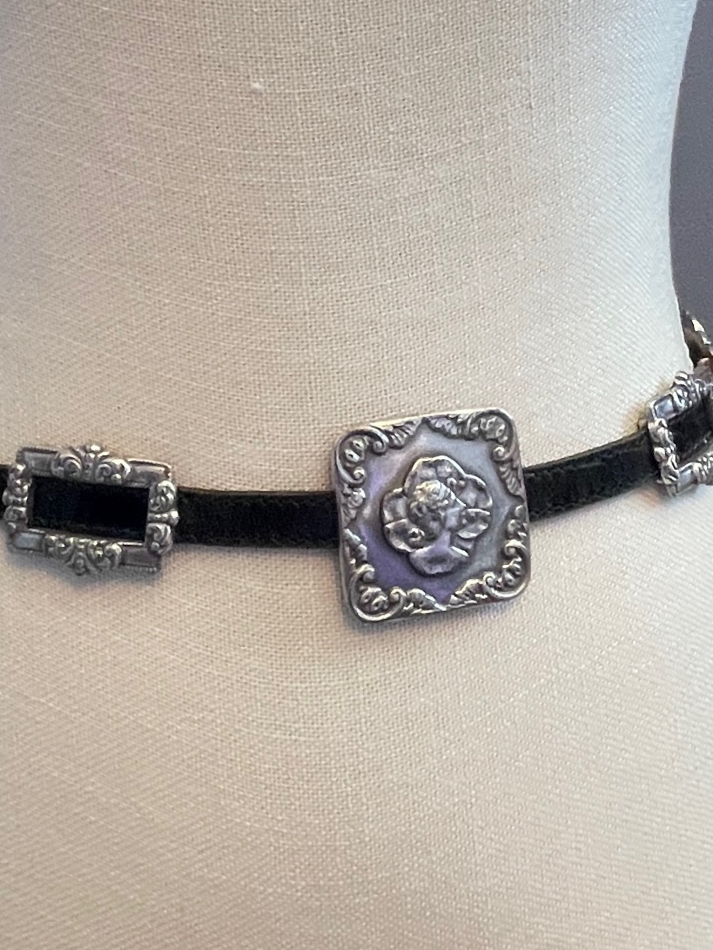 Vintage Brighton 1993 Black Leather Belt with Ornate Silver Conchos size L/XL - Picture 3 of 6